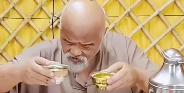 大圣配资 李琦：一生沉迷酒色，健康渐毁，却活得潇洒自如，究竟为何？